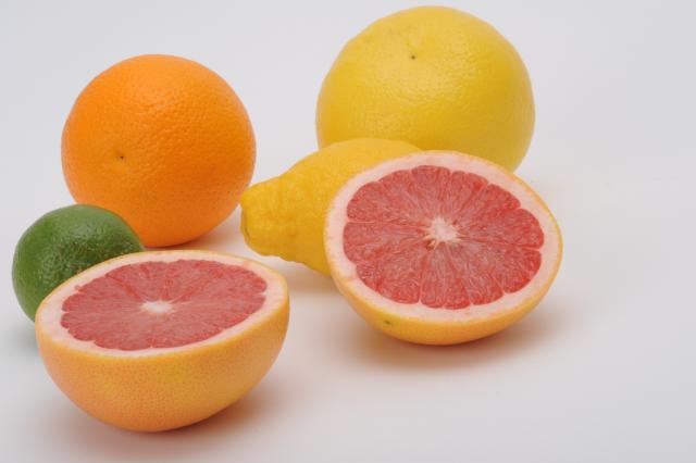 Crveni grejpfrut obara holesterol